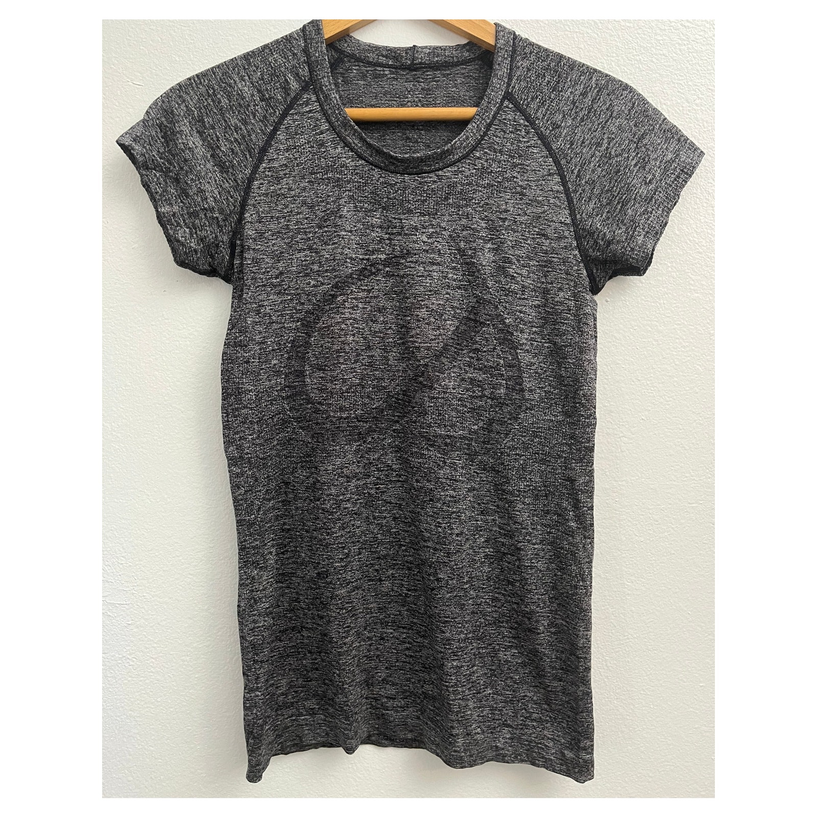 Lululemon Ideal Swiftly Tech Short Sleeve Shirt Grey Solid Knit Women Size S